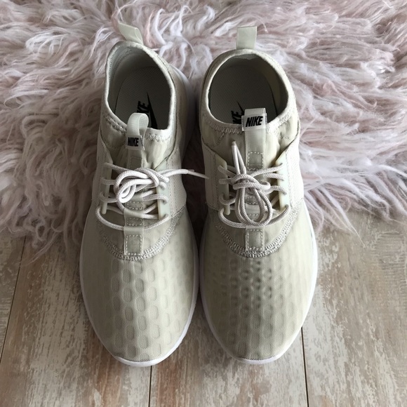 NWT Nike Juvenate light bone - Picture 5 of 8